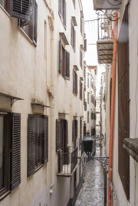 4 Canti Central Cozy Apt In Via Maqueda Палермо Екстериор снимка