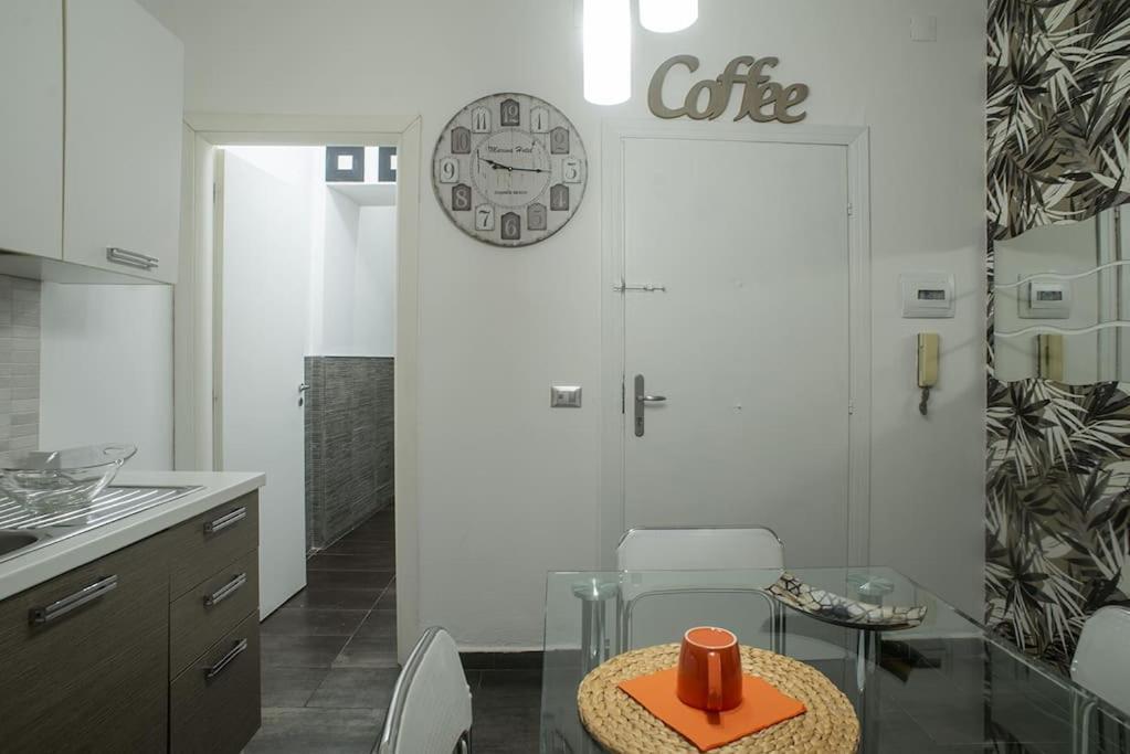 4 Canti Central Cozy Apt In Via Maqueda Палермо Екстериор снимка
